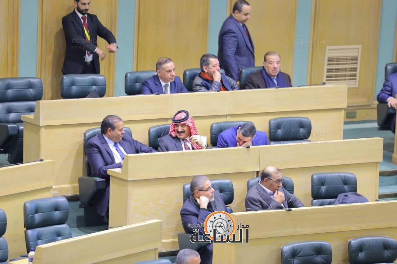 Madar Al-Saa Images 0.4383730156062806