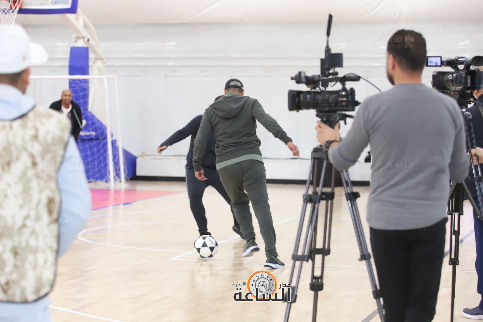 Madar Al-Saa Images 0.5728961439211899