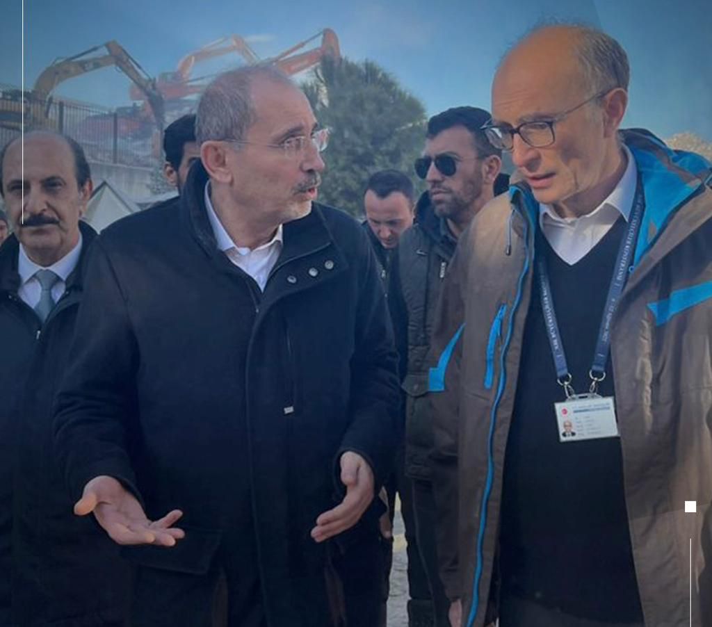 Madar Al-Saa Images 0.4015180239851148