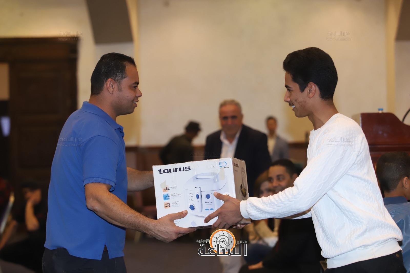 Madar Al-Saa Images 0.3201500017992378