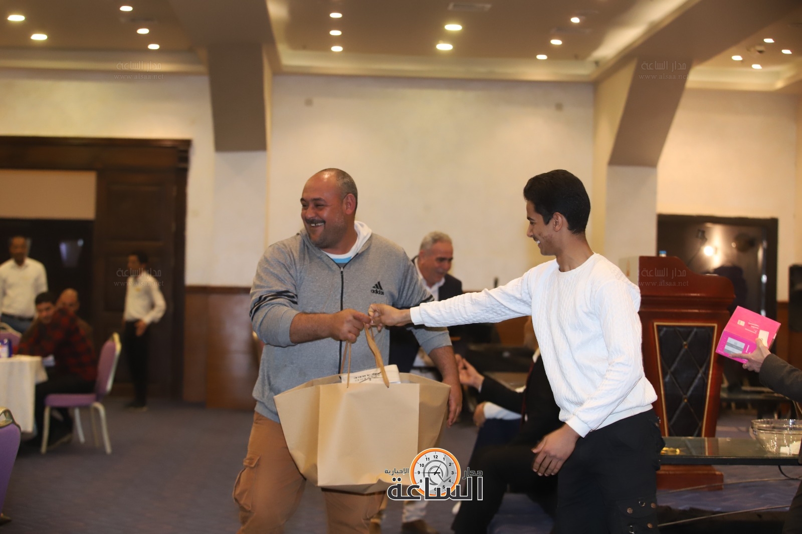 Madar Al-Saa Images 0.04835335326886725