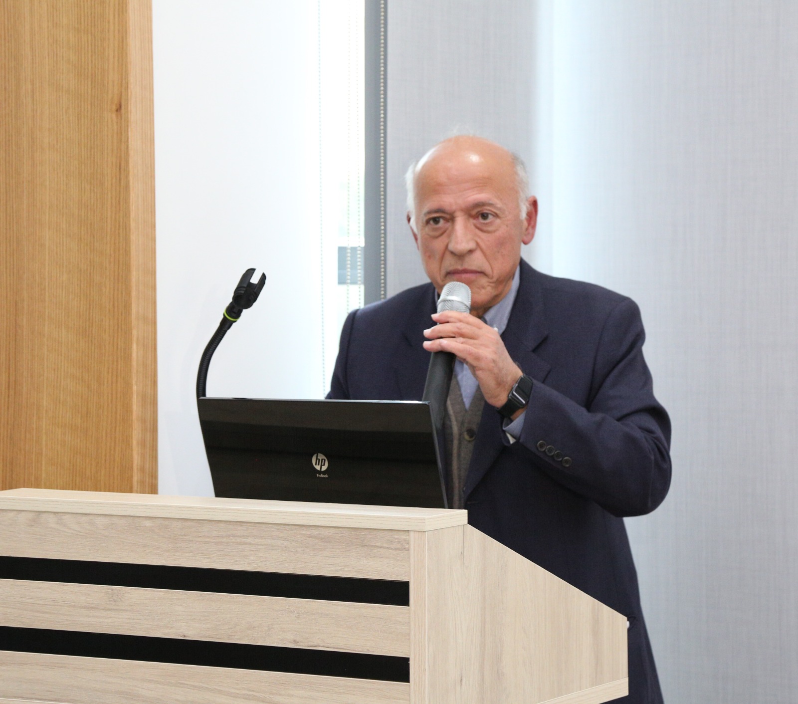 Madar Al-Saa Images 0.70292468825687