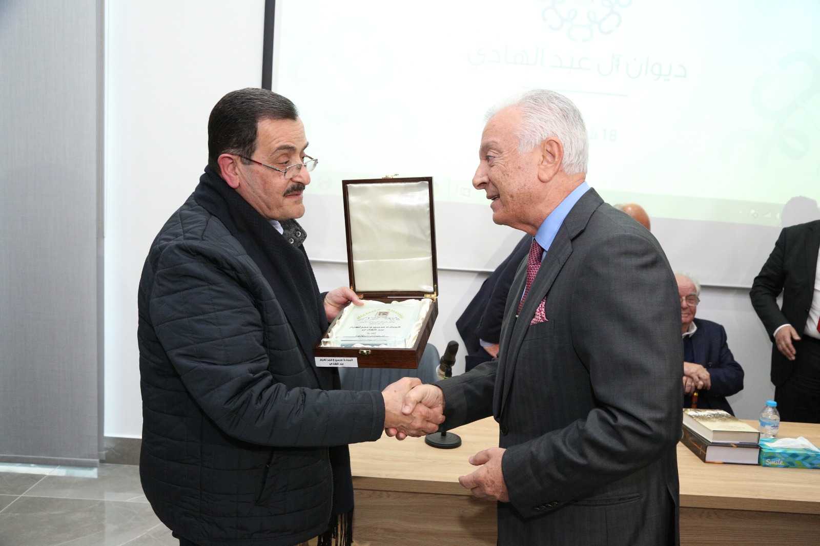 Madar Al-Saa Images 0.760538191324647