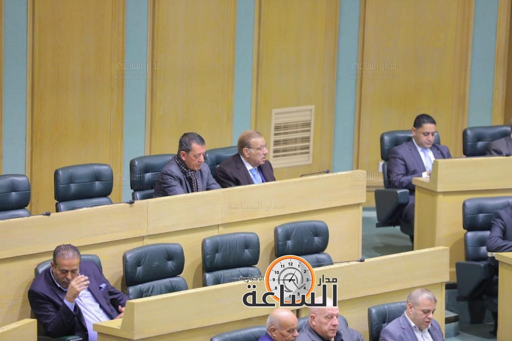 Madar Al-Saa Images 0.21562983794134194