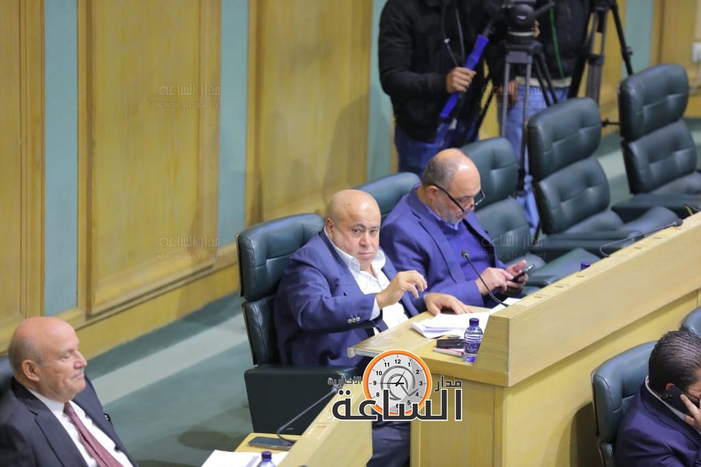 Madar Al-Saa Images 0.011566027481688446