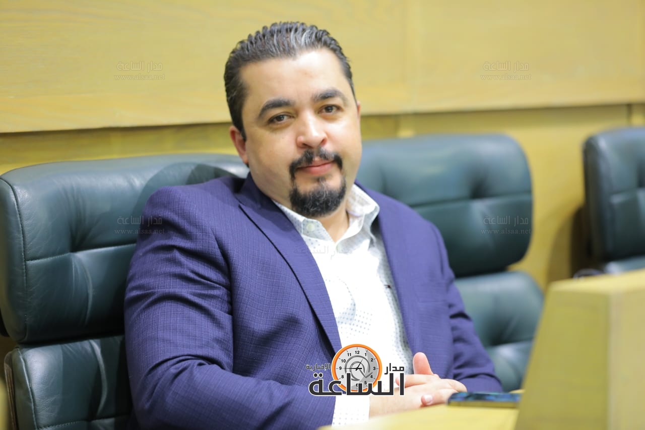 النائب اندريه حواري