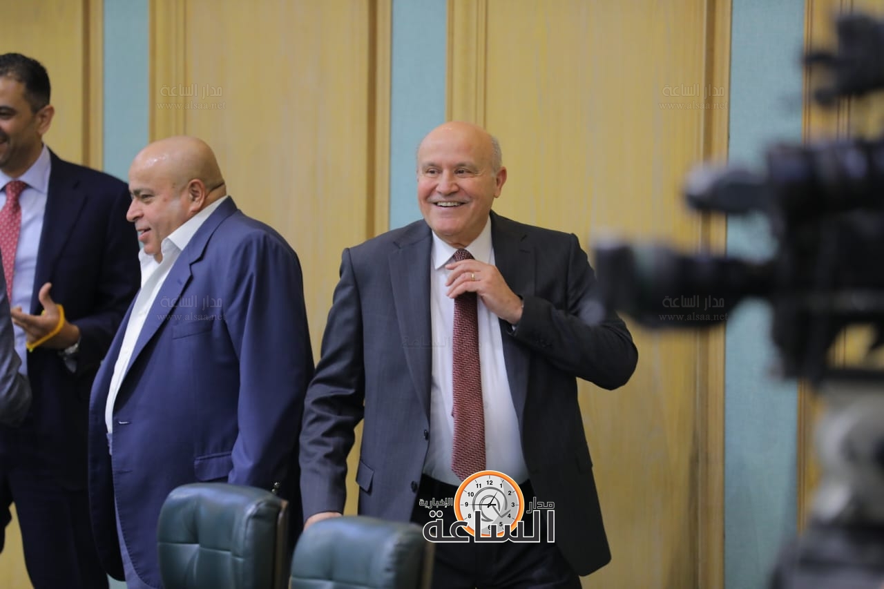 Madar Al-Saa Images 0.5547891152727824