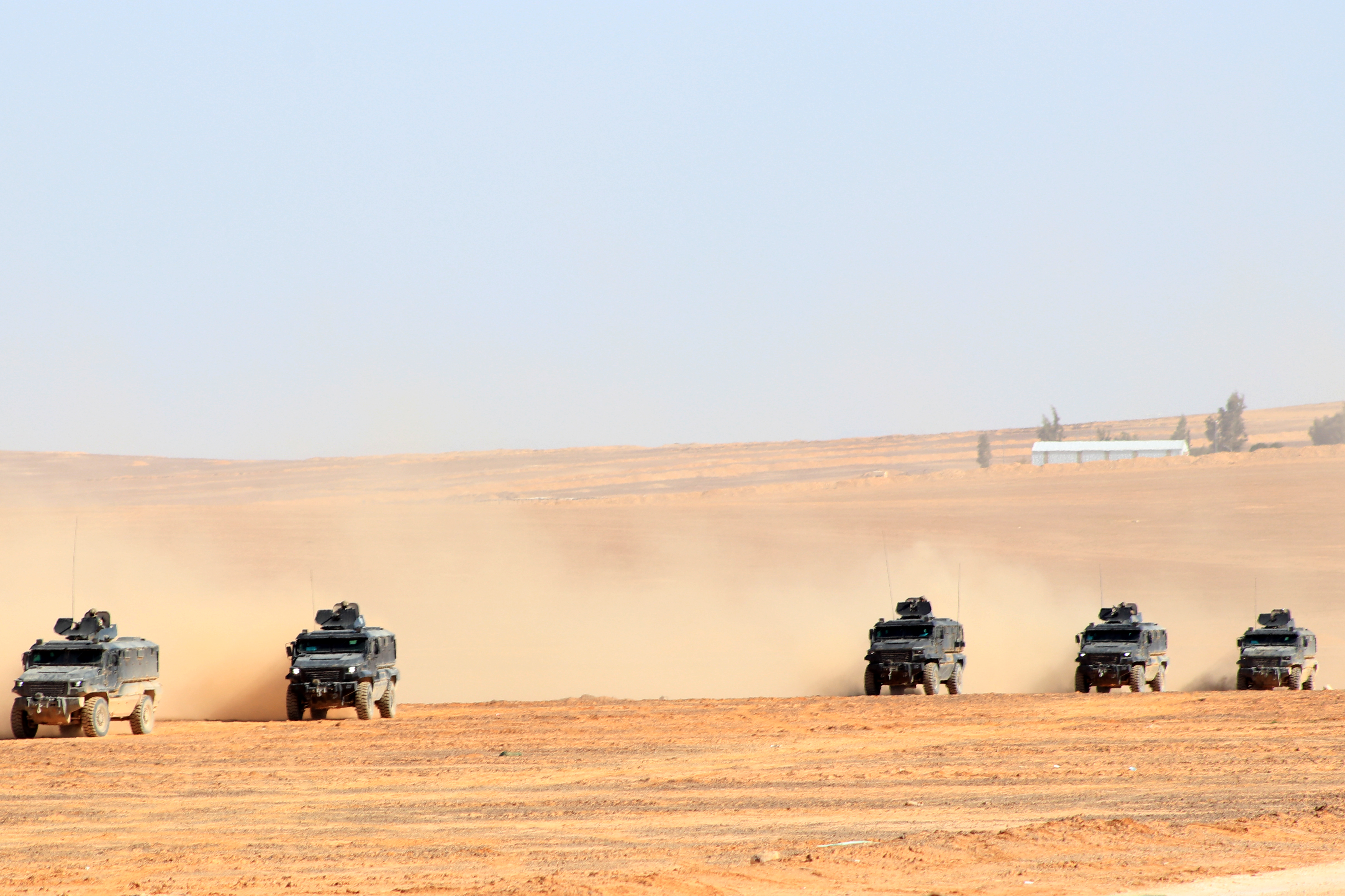 Madar Al-Saa Images 0.2612975681605991