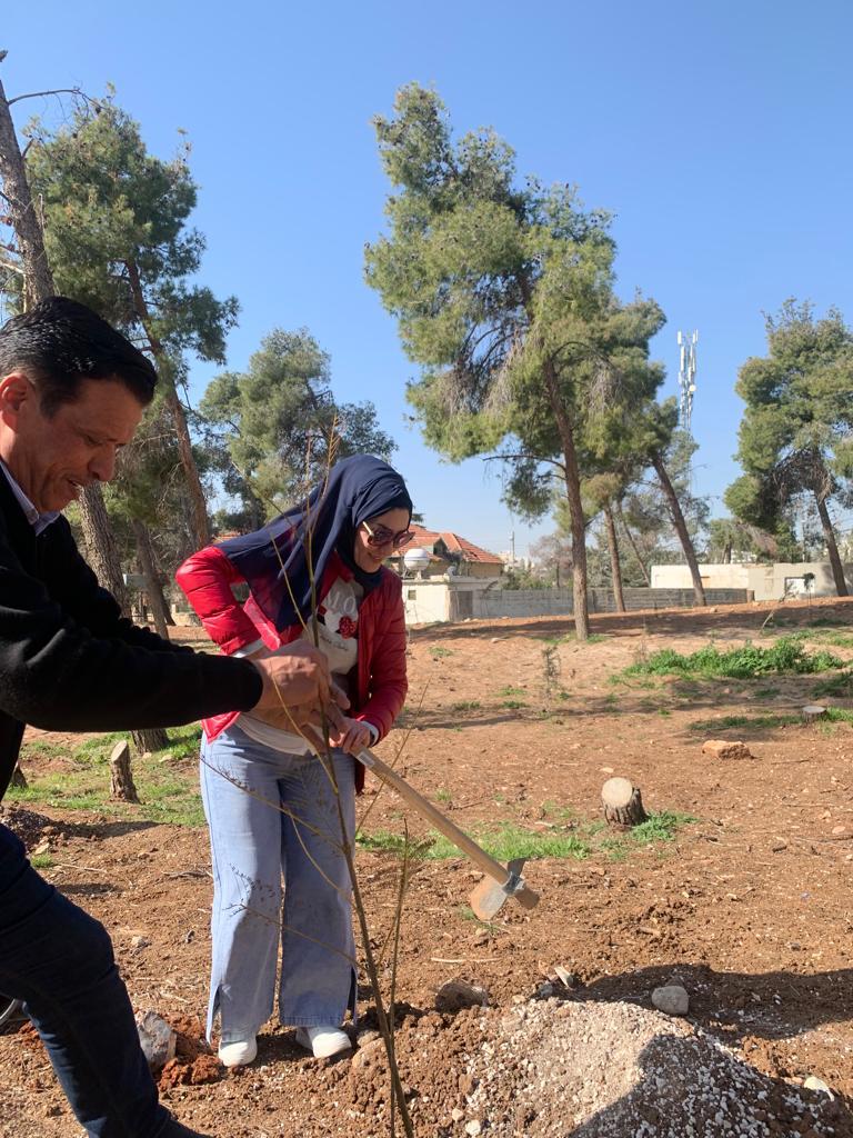 Madar Al-Saa Images 0.2322773565815257