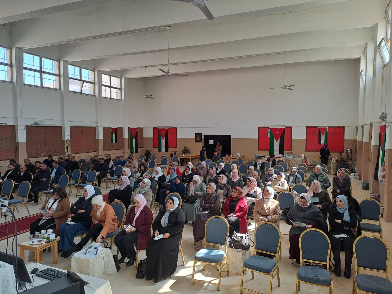 Madar Al-Saa Images 0.8525052125052136