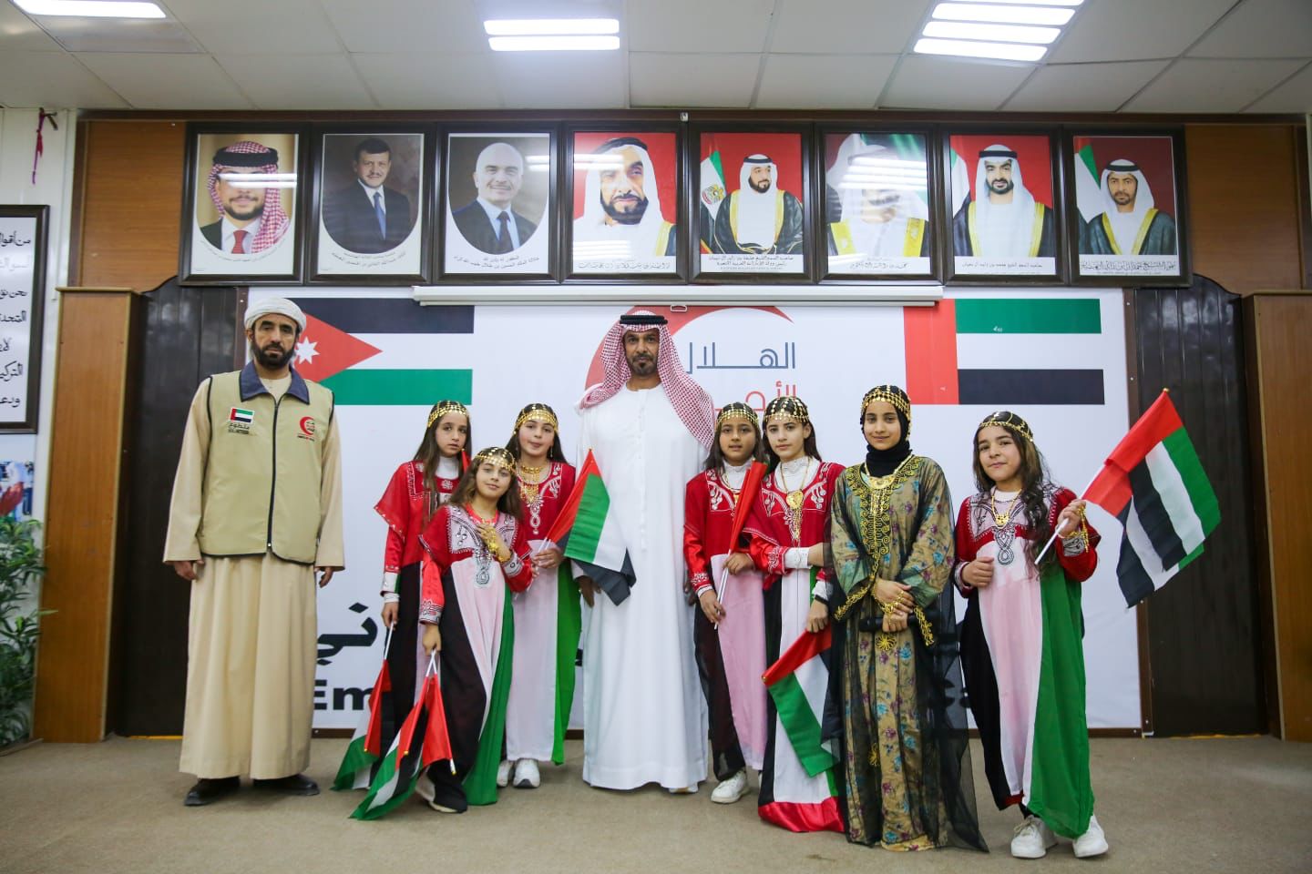 Madar Al-Saa Images 0.6441382172890406