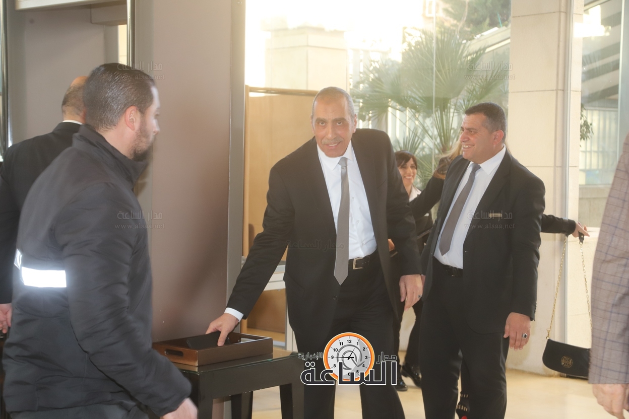 Madar Al-Saa Images 0.8324443860066312