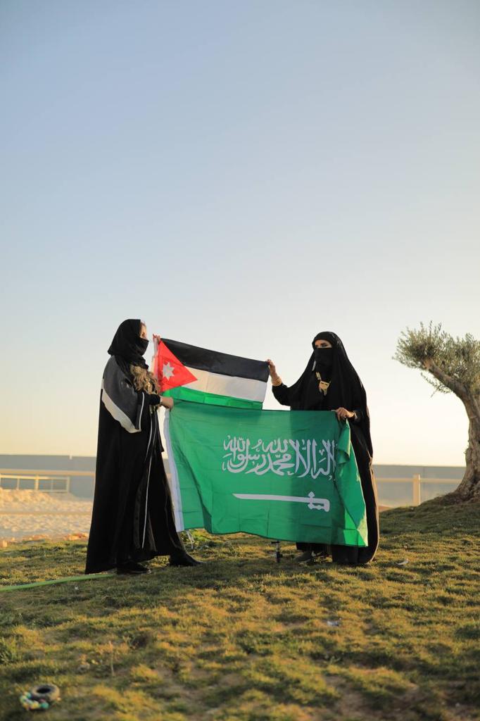 Madar Al-Saa Images 0.7919842529875867