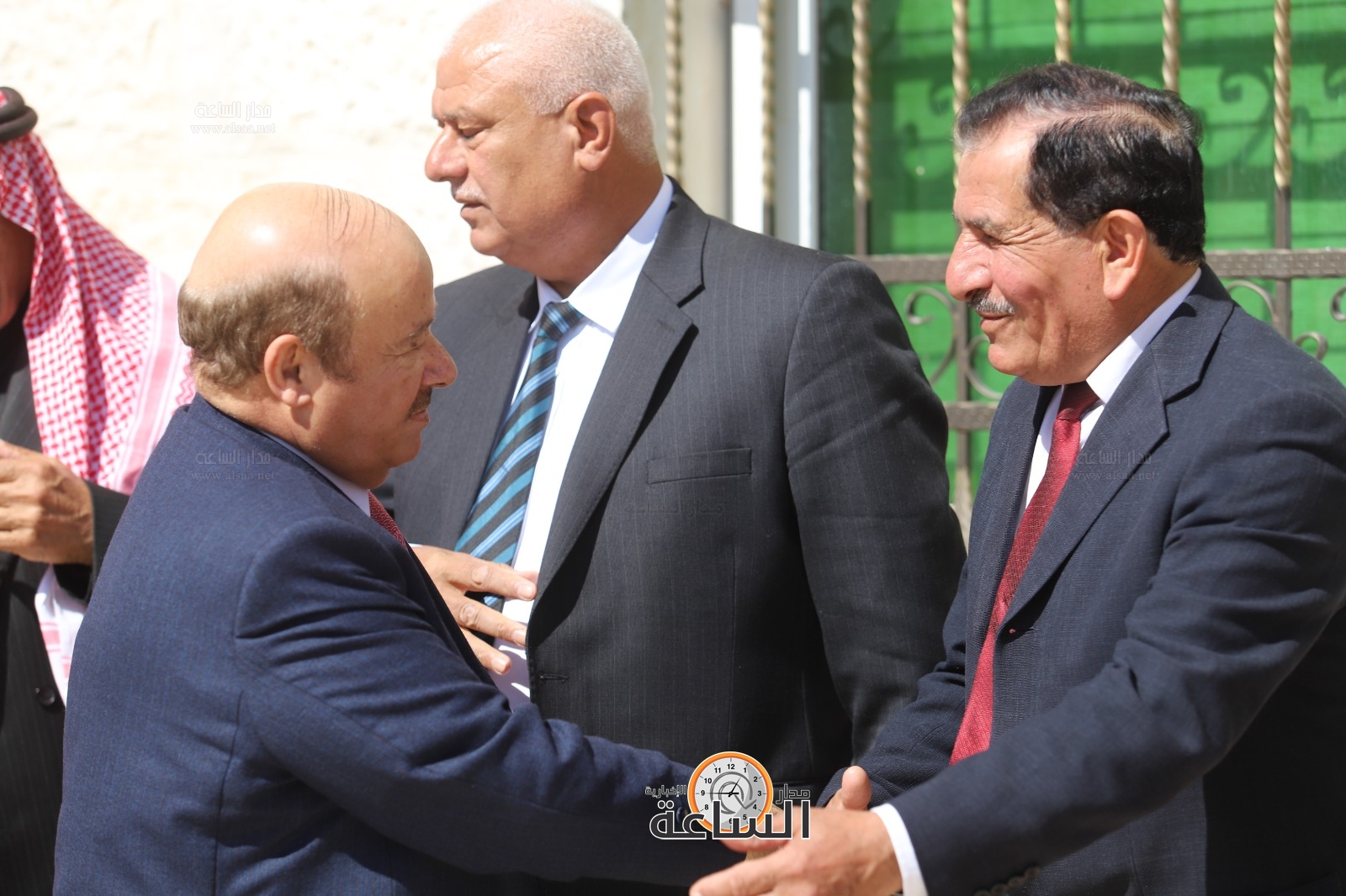 Madar Al-Saa Images 0.4985809836937021