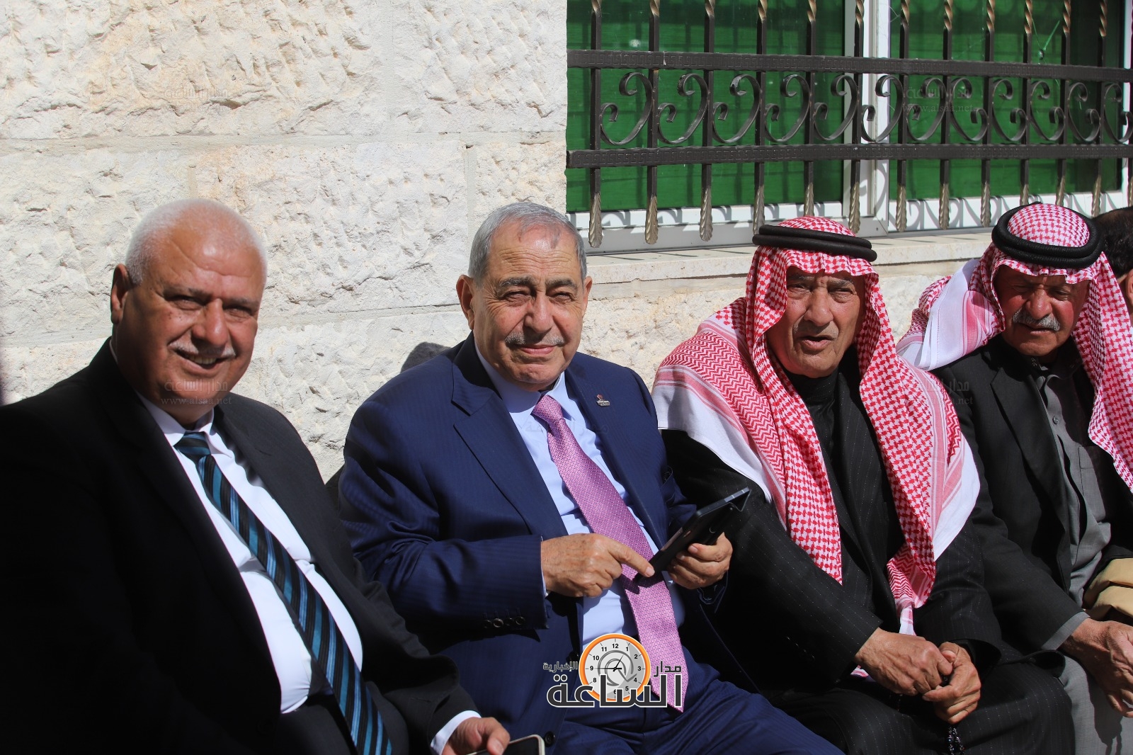 Madar Al-Saa Images 0.6725243939578673