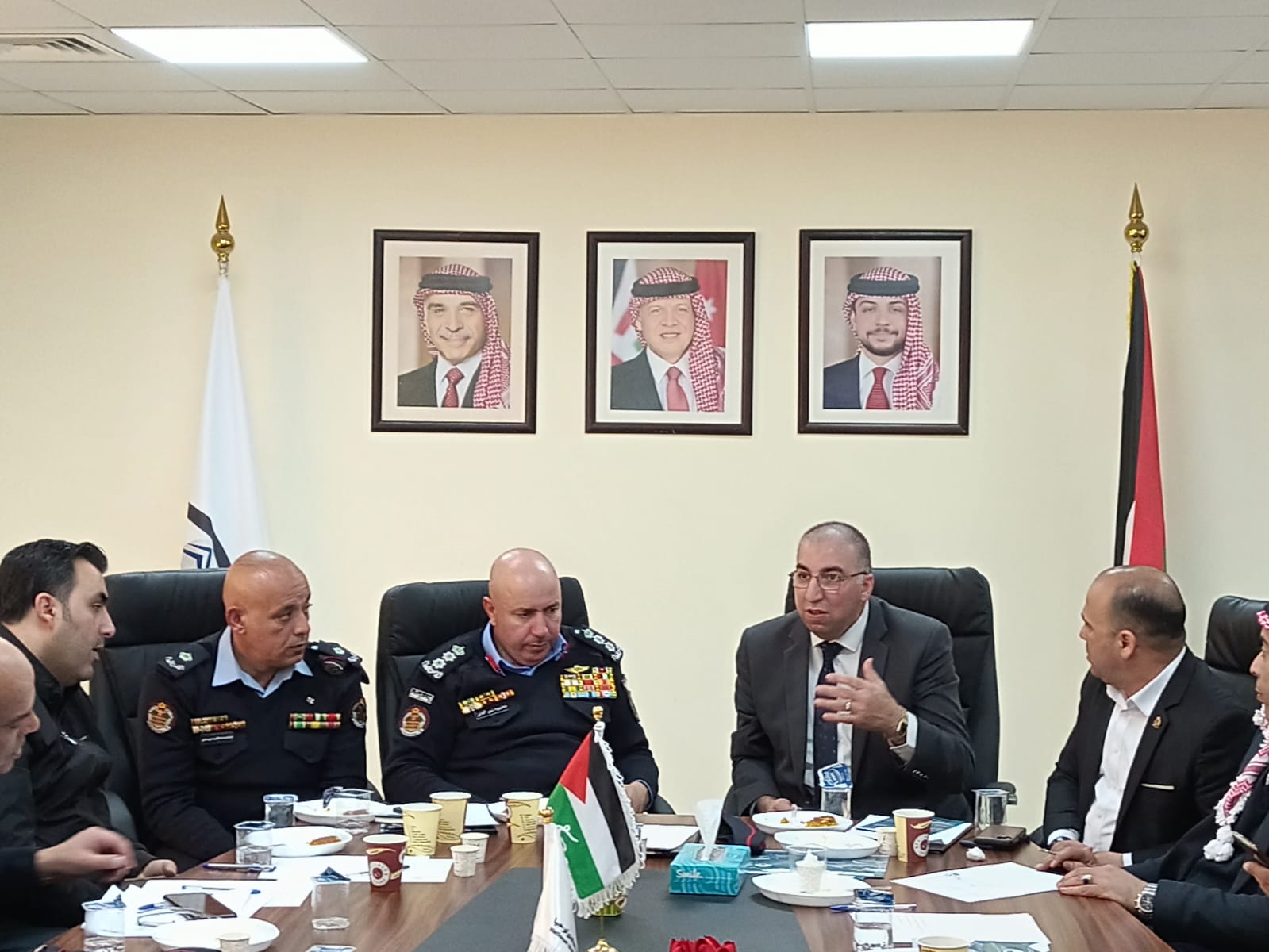 Madar Al-Saa Images 0.3101090808776734