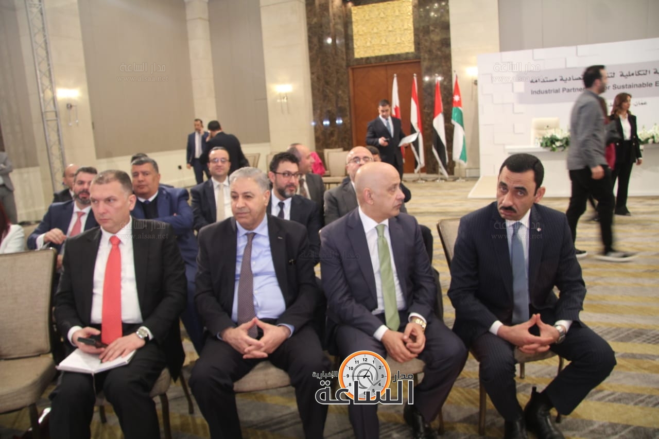 Madar Al-Saa Images 0.6466385222505349