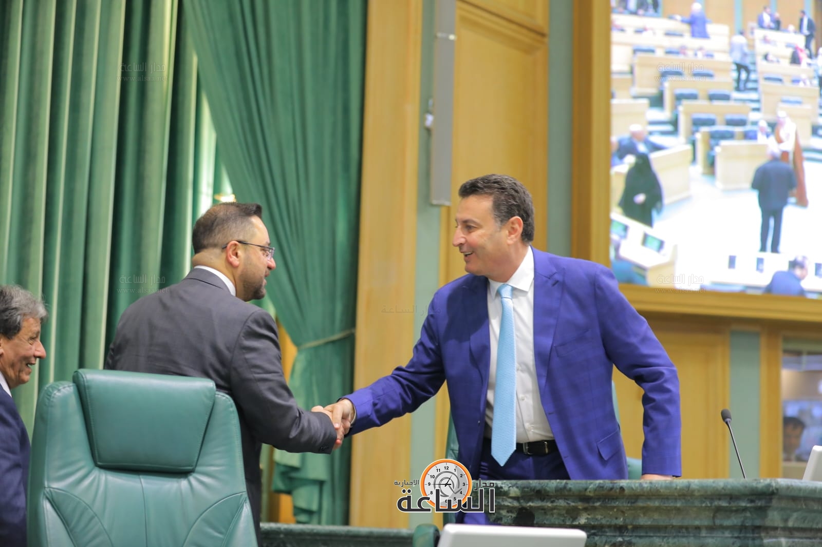 Madar Al-Saa Images 0.529982424164688