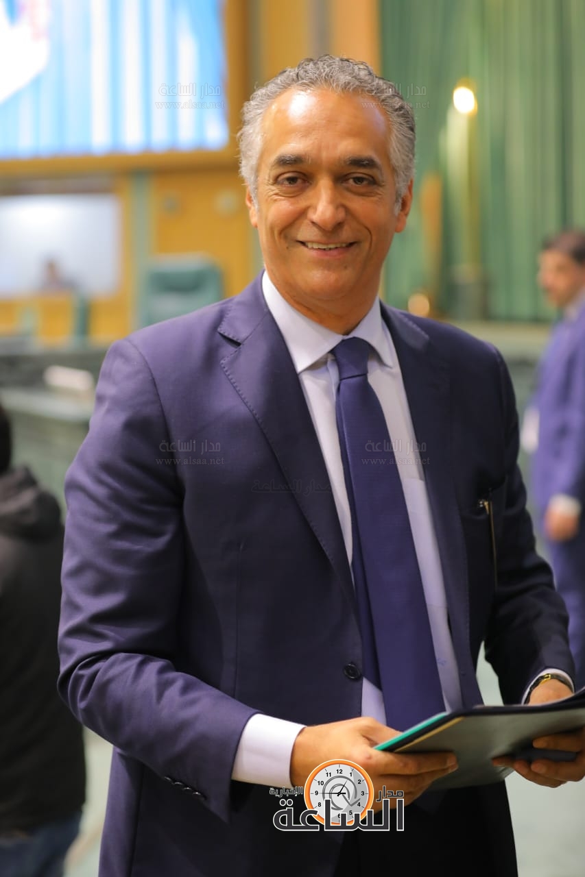 Madar Al-Saa Images 0.9021631279971587