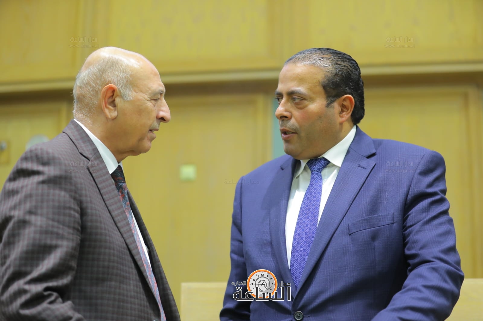 Madar Al-Saa Images 0.714920625637085