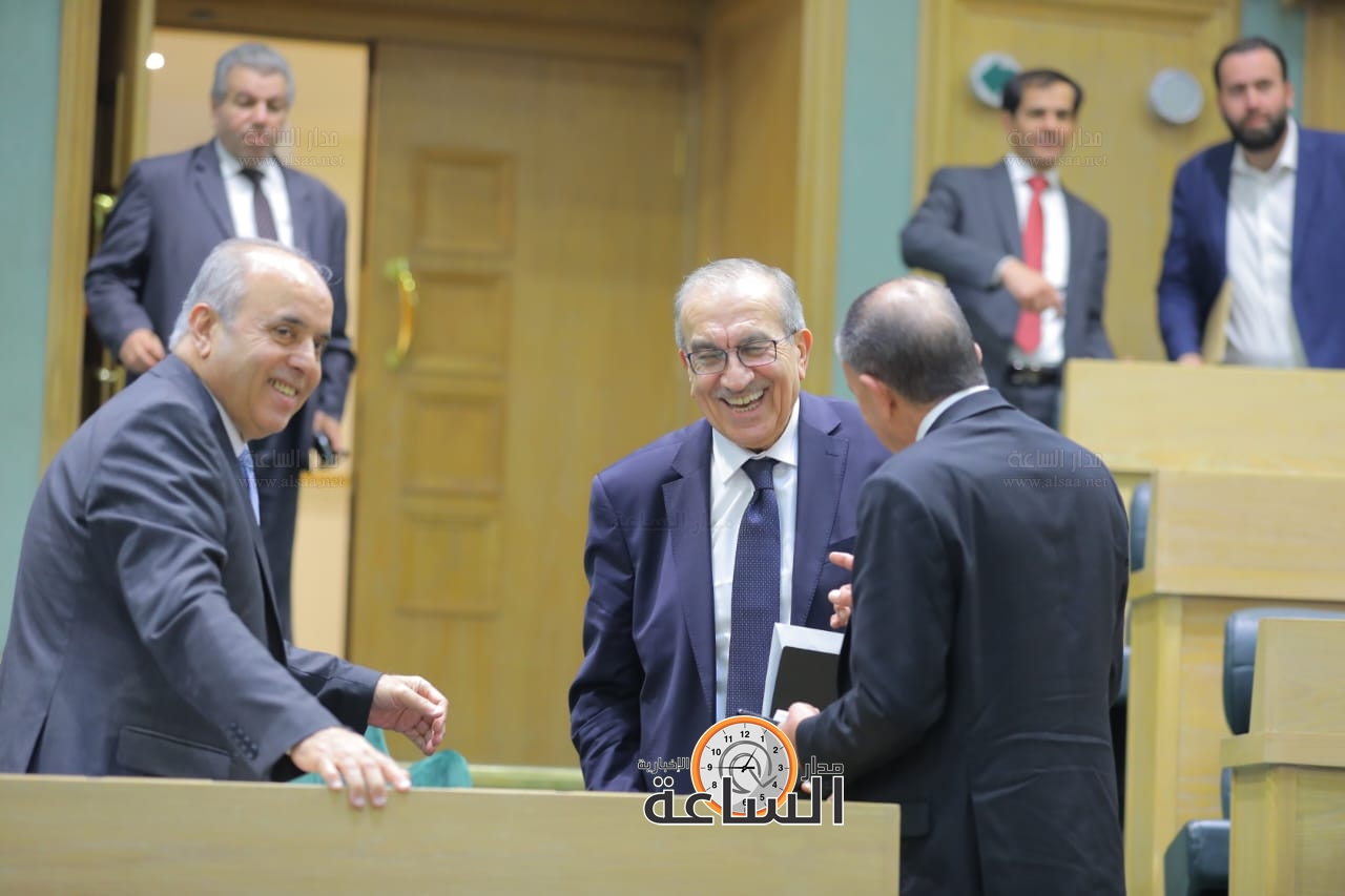 Madar Al-Saa Images 0.3593792100170057