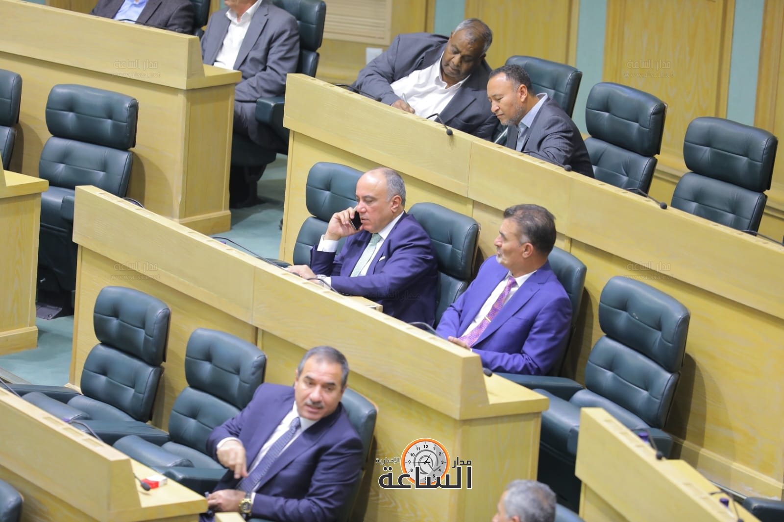 Madar Al-Saa Images 0.3283326773881625