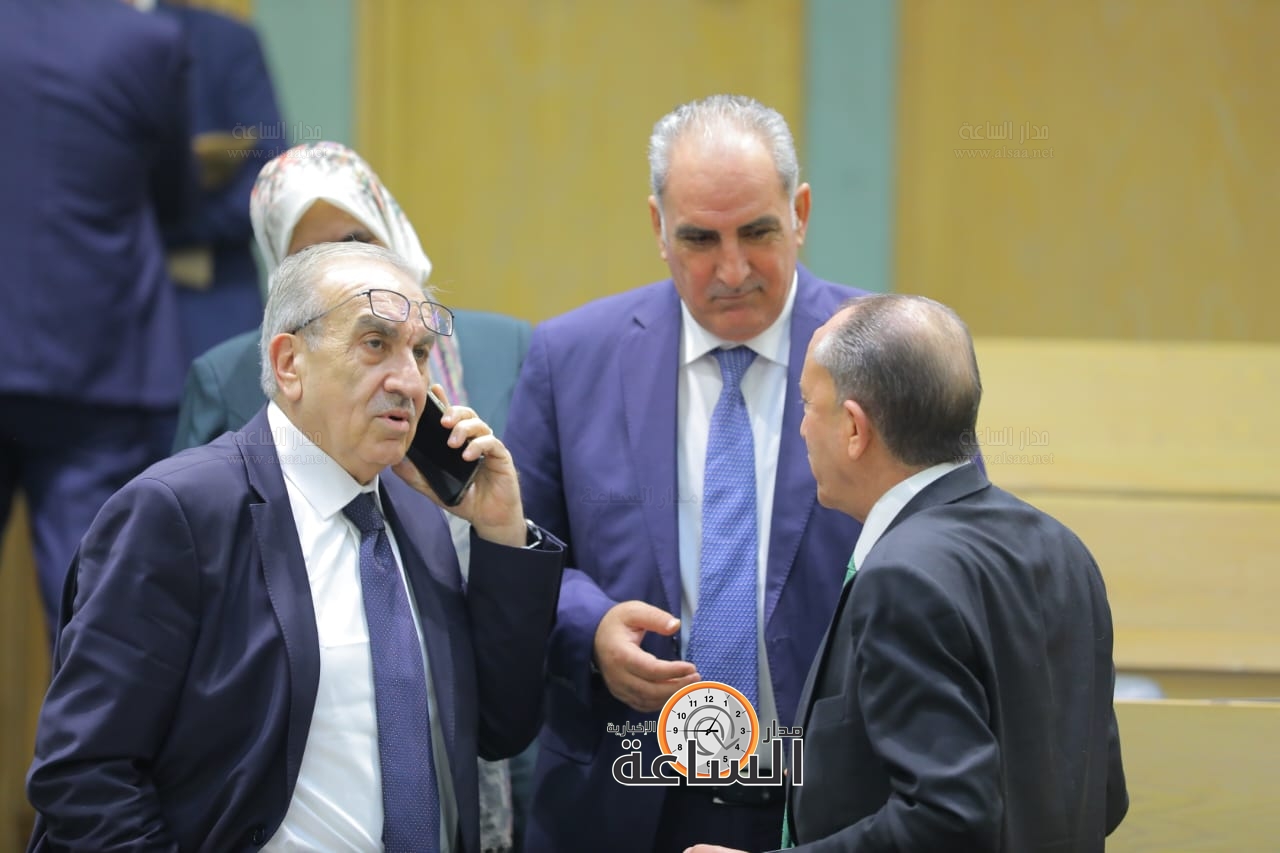 Madar Al-Saa Images 0.41079583588228163