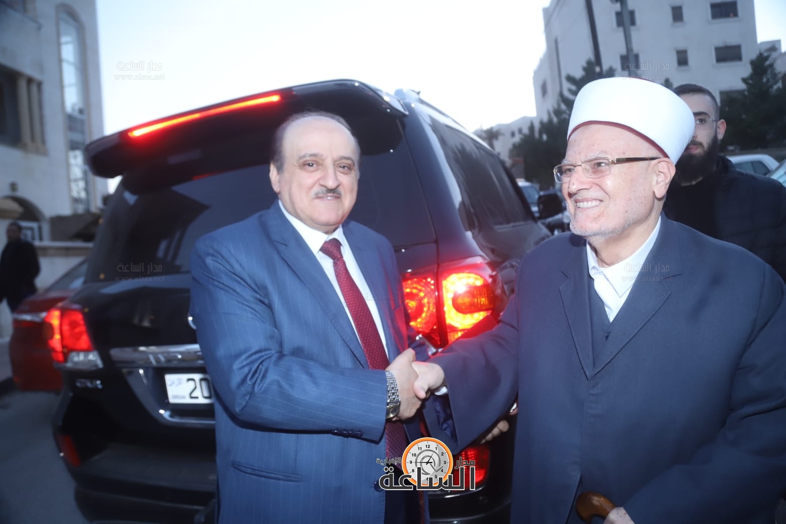 Madar Al-Saa Images 0.565253407998906