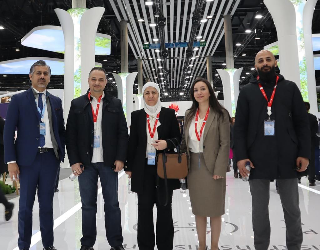 Madar Al-Saa Images 0.24125559666548746