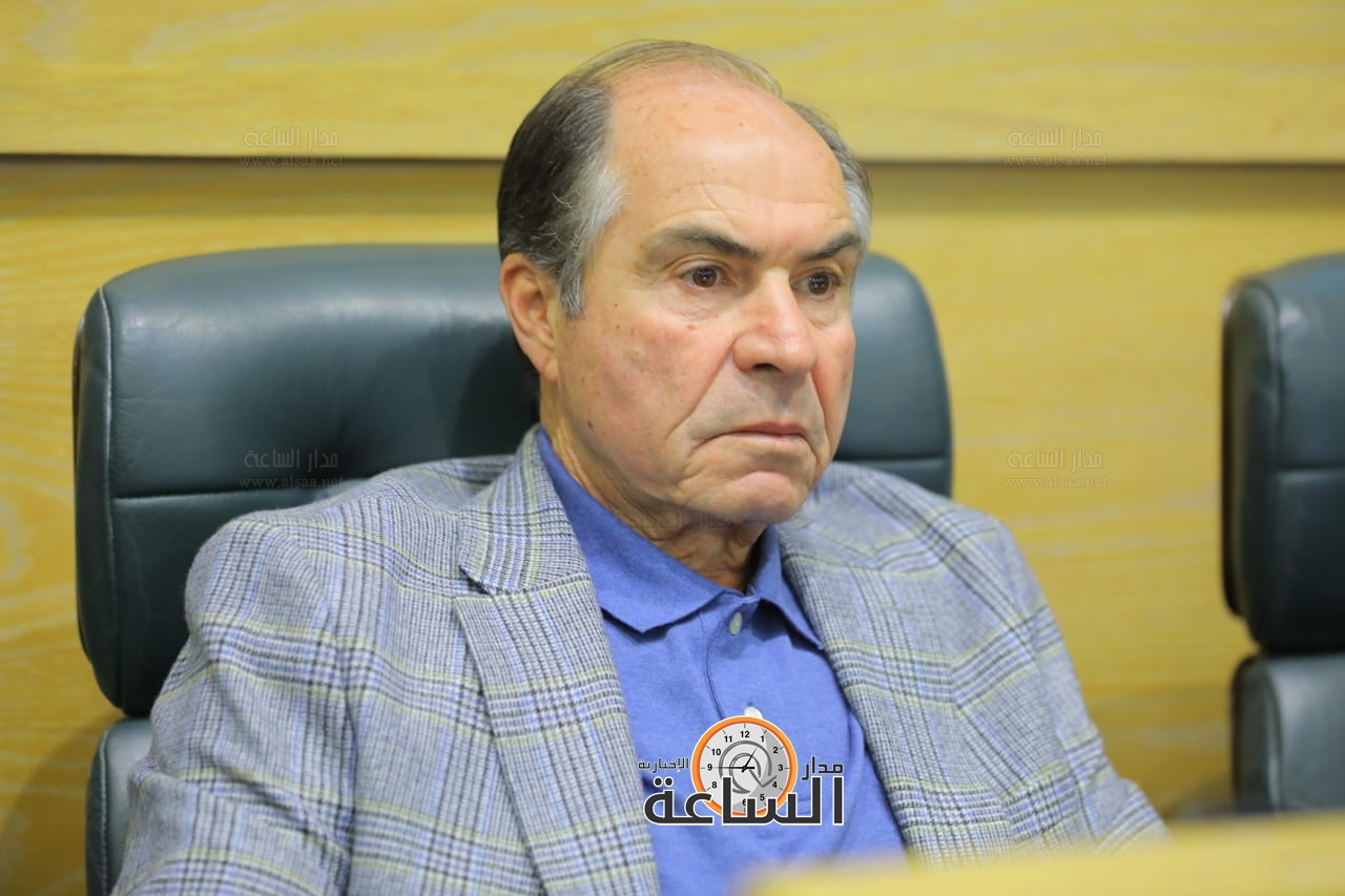 Madar Al-Saa Images 0.4931745955619824