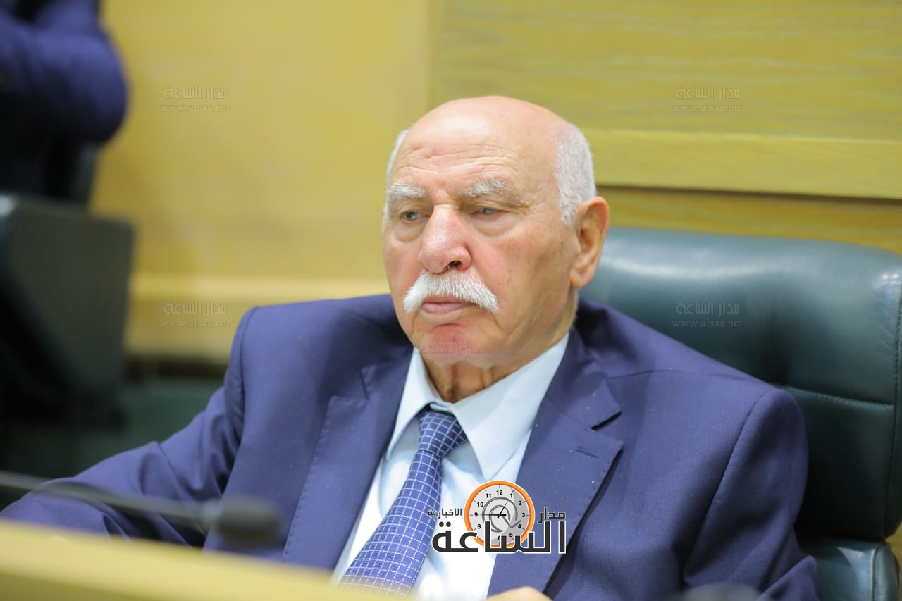 Madar Al-Saa Images 0.1265116849464072