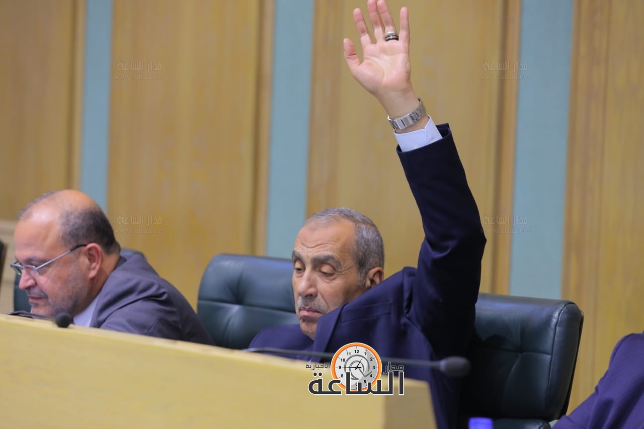 Madar Al-Saa Images 0.6373819747631497