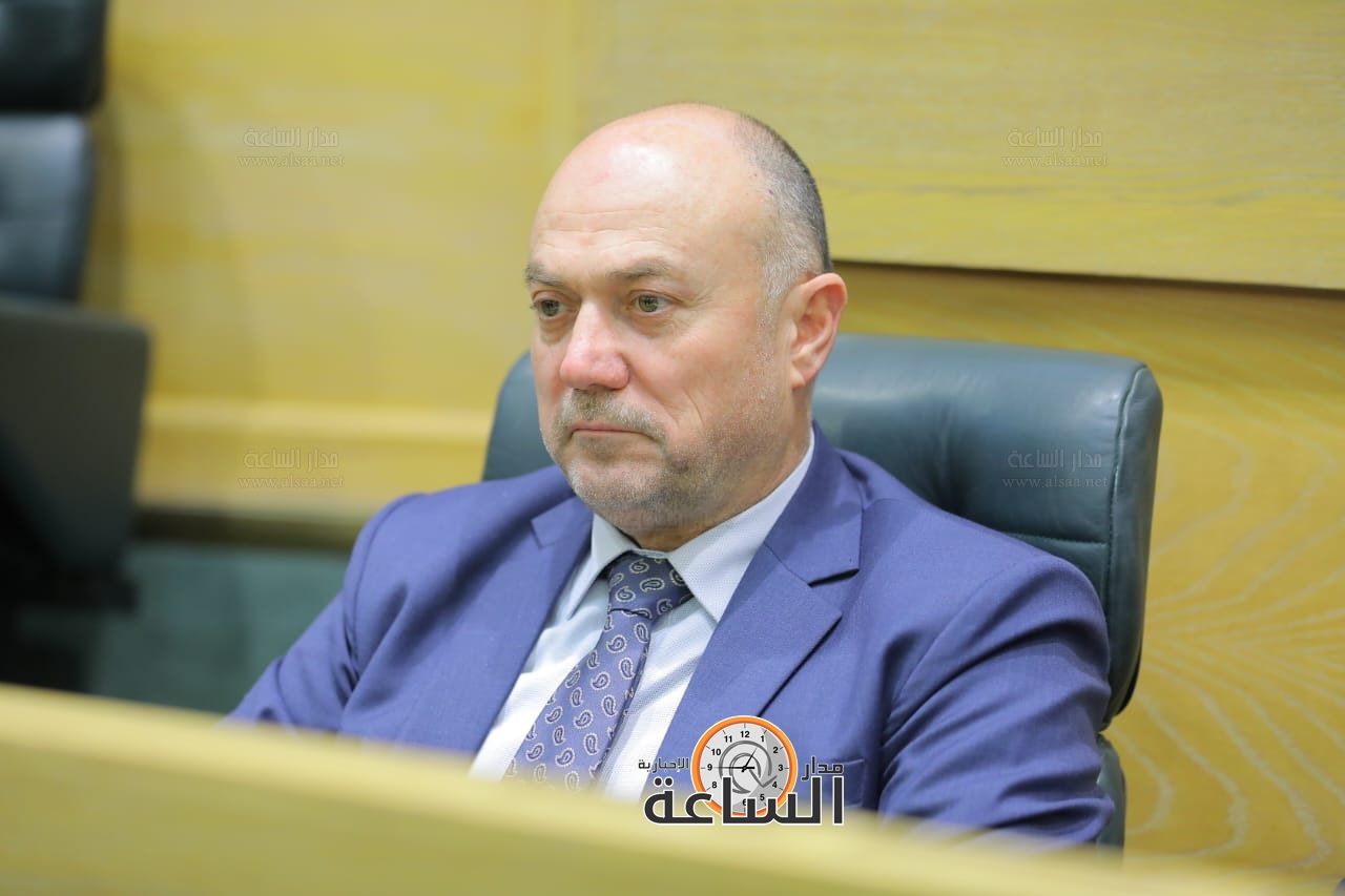 Madar Al-Saa Images 0.6909983681972485