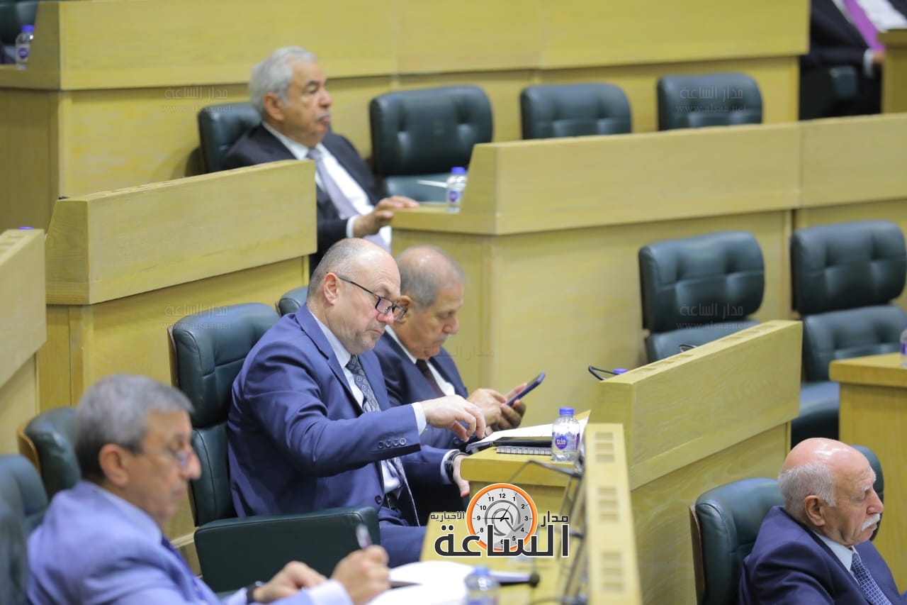 Madar Al-Saa Images 0.7044436784944208