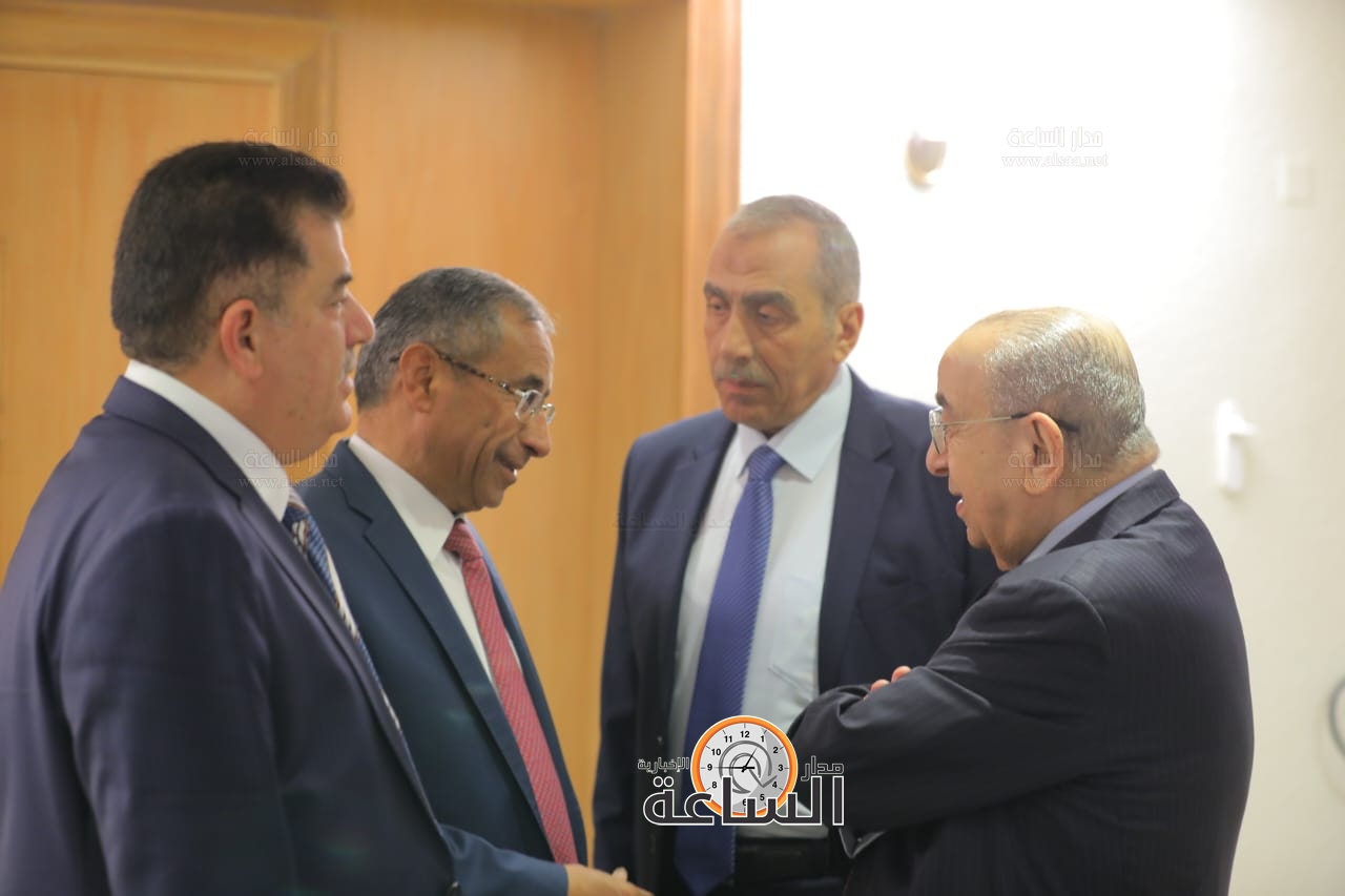 Madar Al-Saa Images 0.6985530821326982