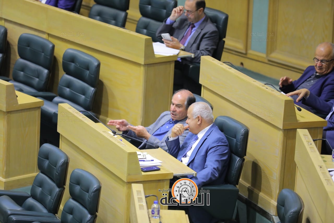 Madar Al-Saa Images 0.46005416808904176