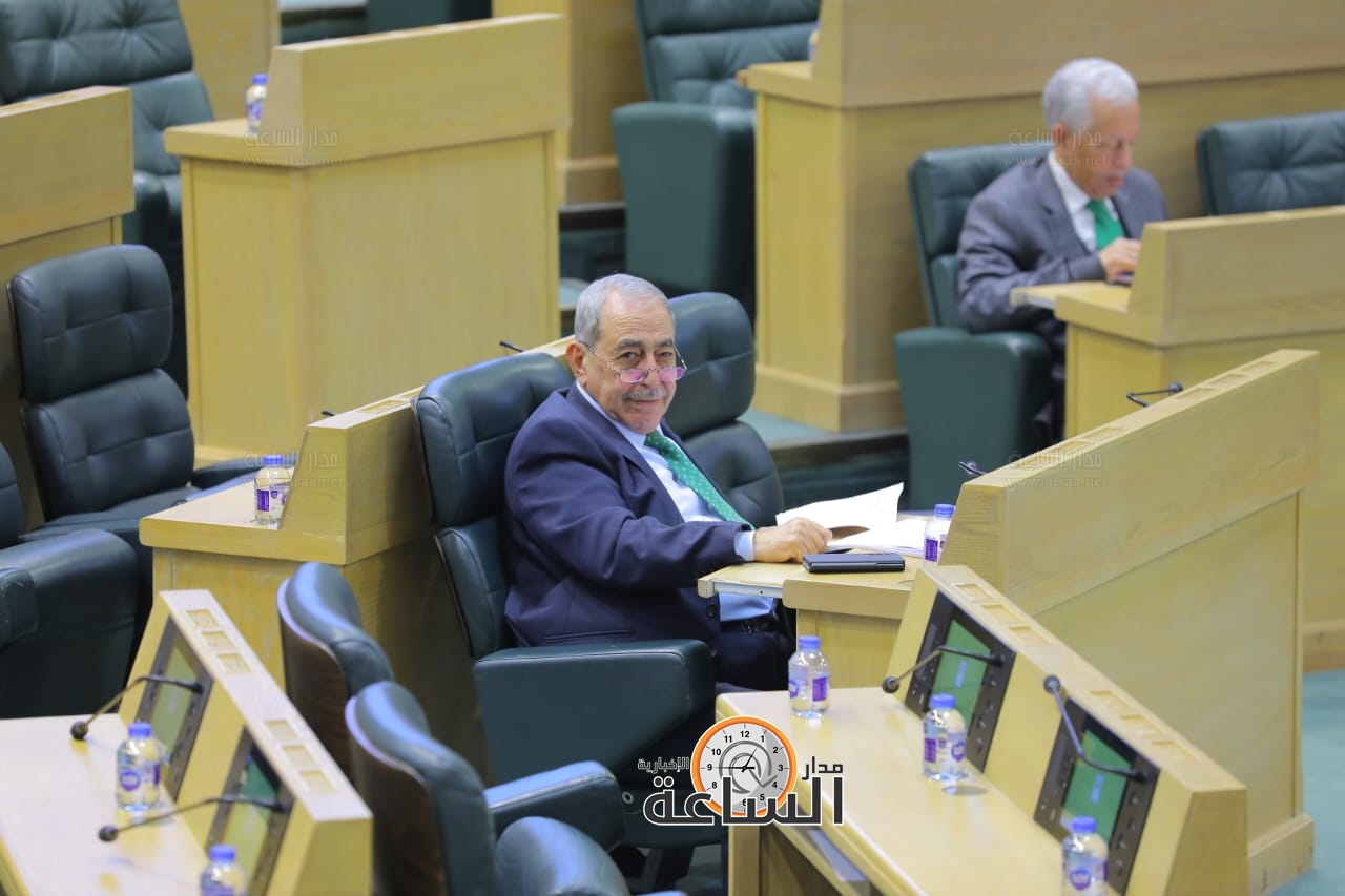 Madar Al-Saa Images 0.3032074061496759