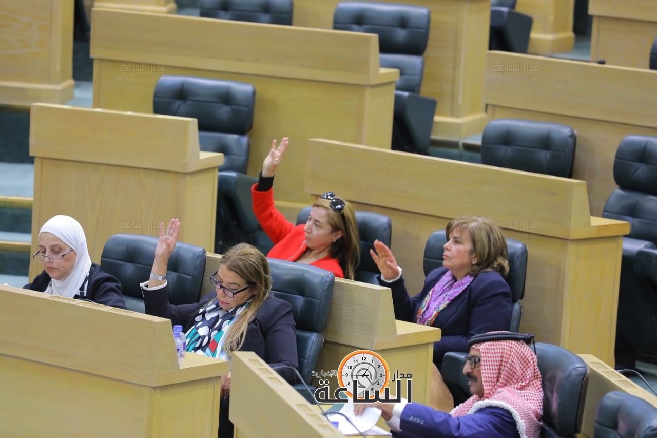 Madar Al-Saa Images 0.7871591756916261