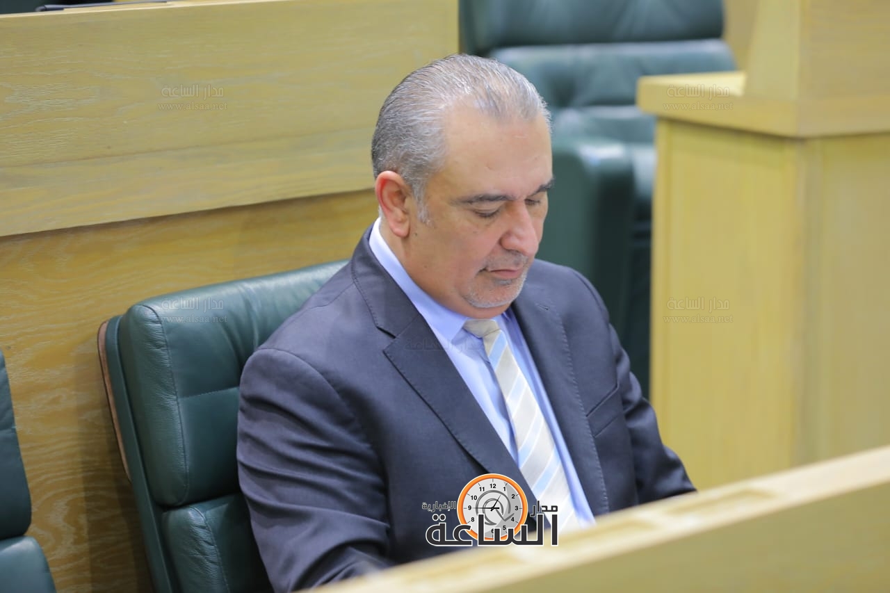 Madar Al-Saa Images 0.7642088686274968