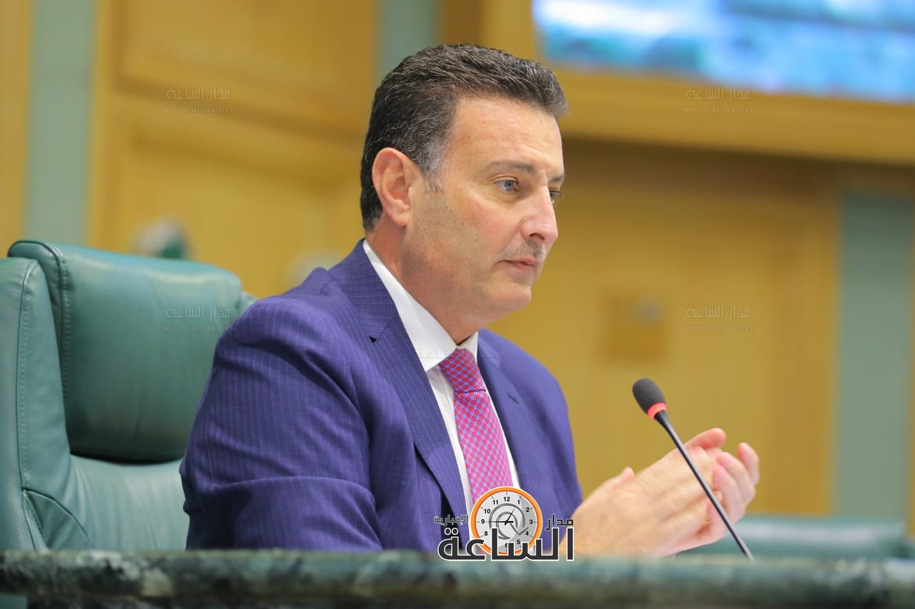 Madar Al-Saa Images 0.9515655403214645