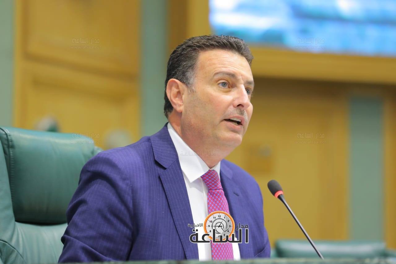 Madar Al-Saa Images 0.48632387227996854