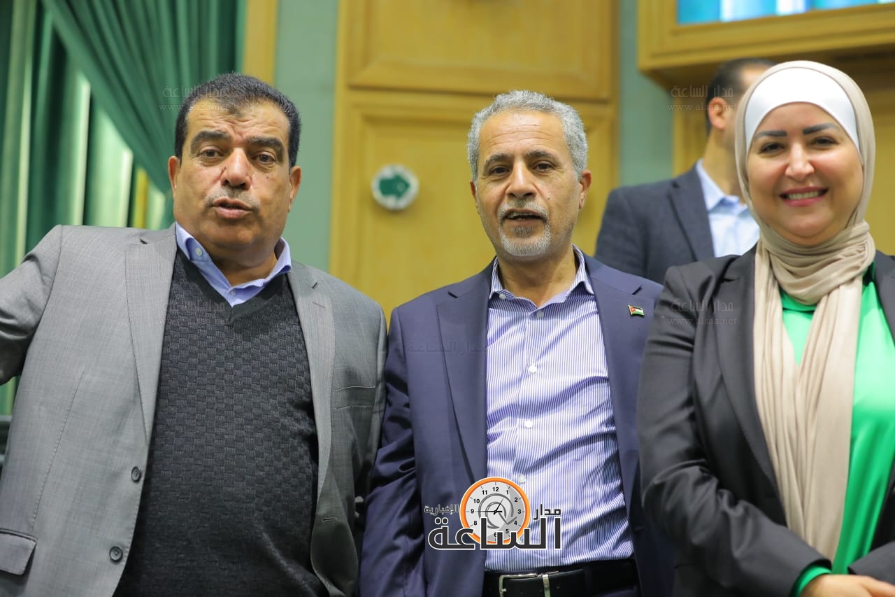 Madar Al-Saa Images 0.3420634809392651