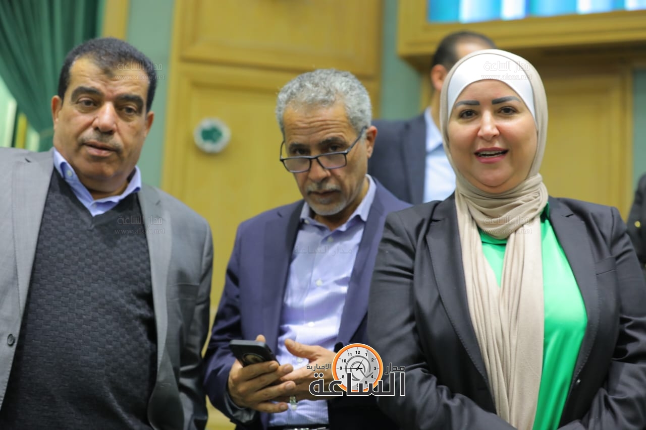 Madar Al-Saa Images 0.22532857543405016