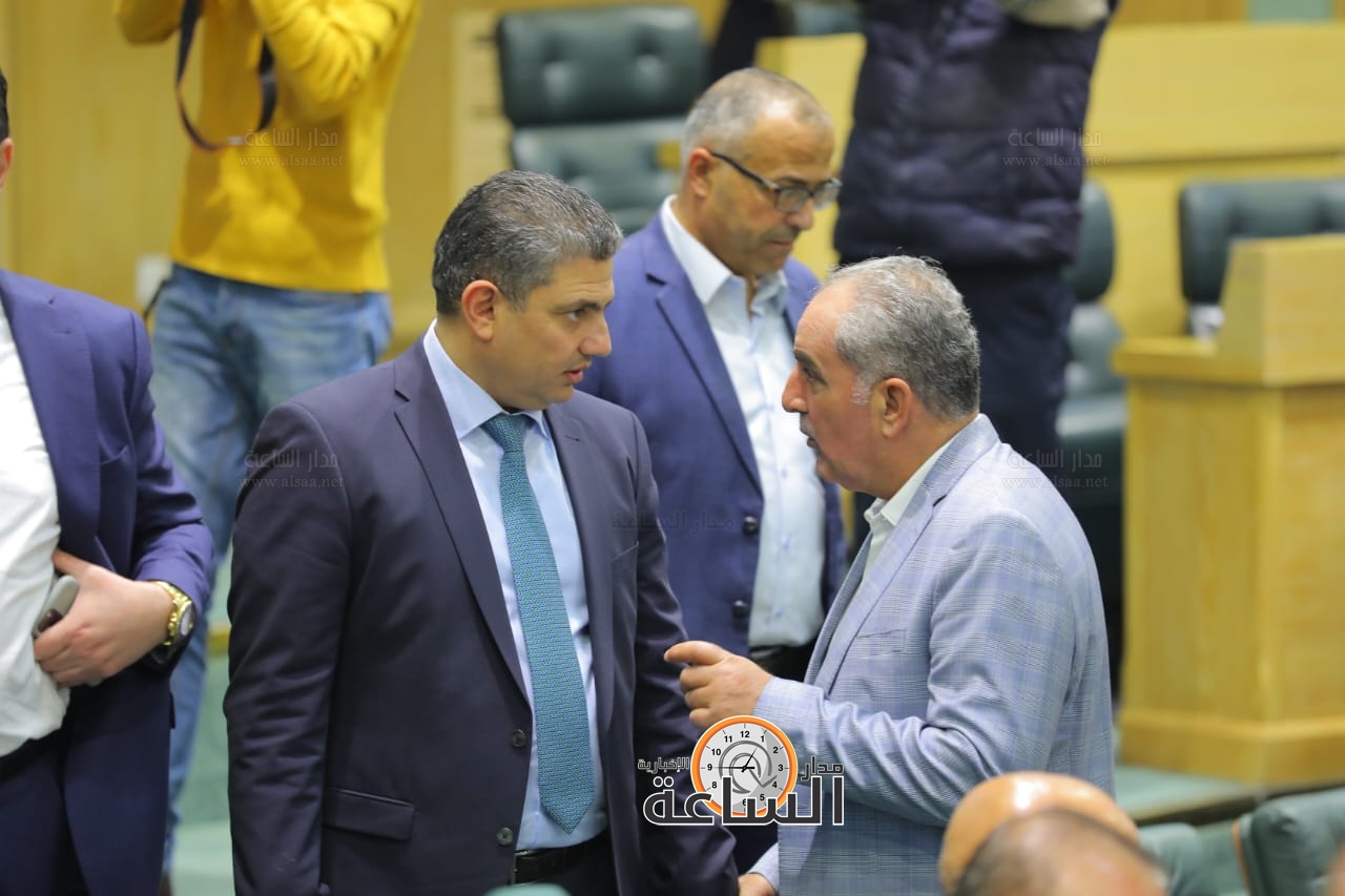 Madar Al-Saa Images 0.4304788511225748