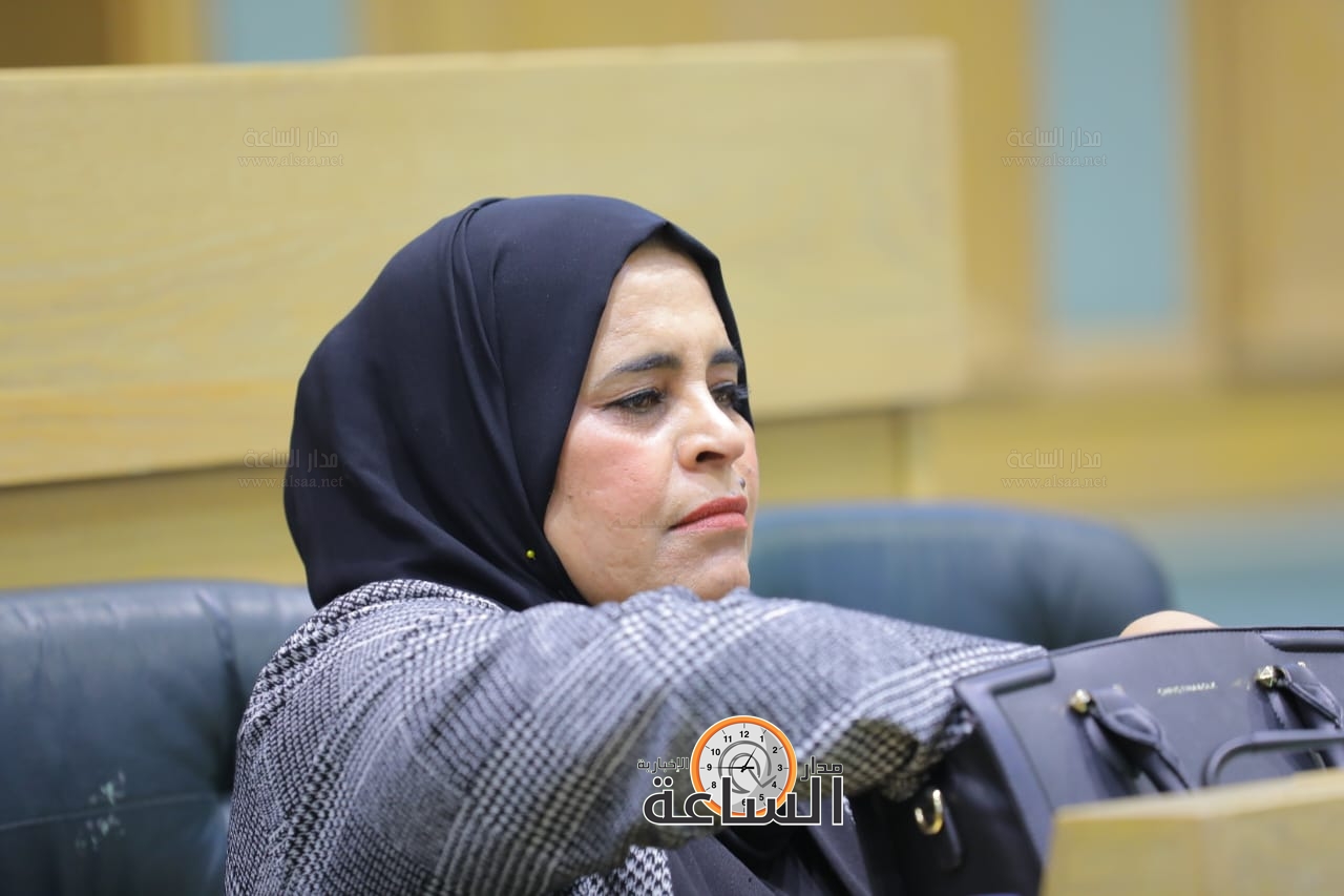 Madar Al-Saa Images 0.41606599455159676