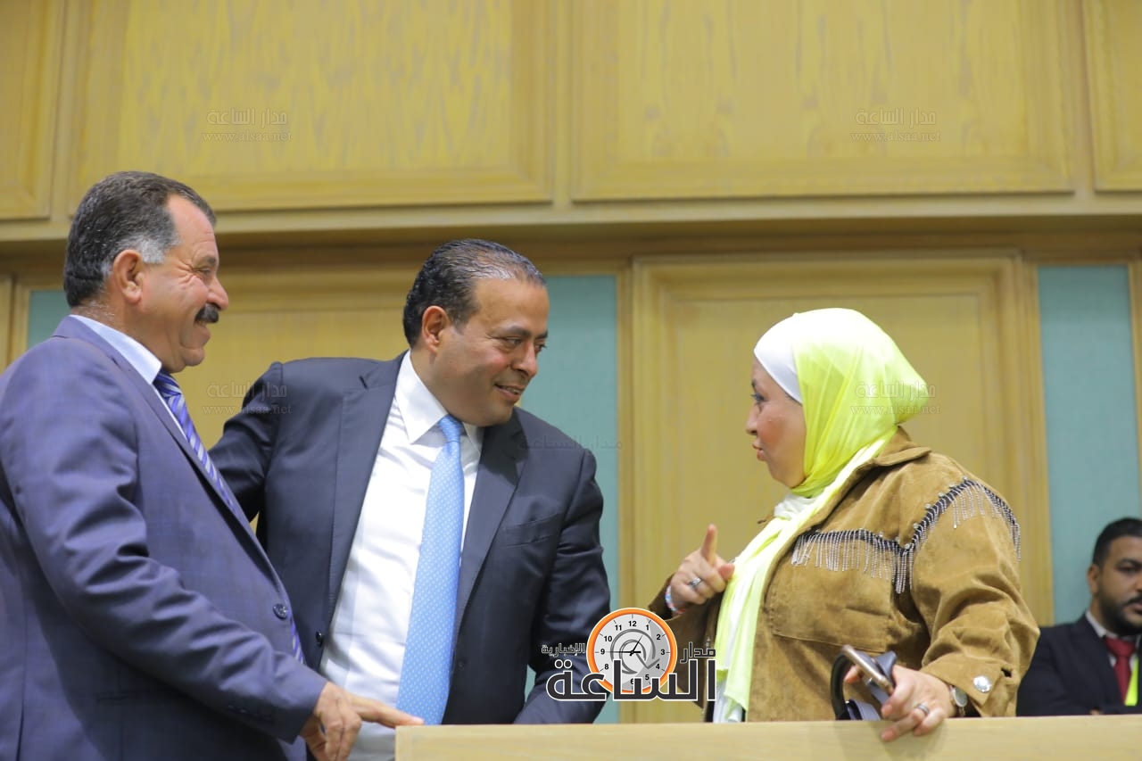 Madar Al-Saa Images 0.5556740851492858