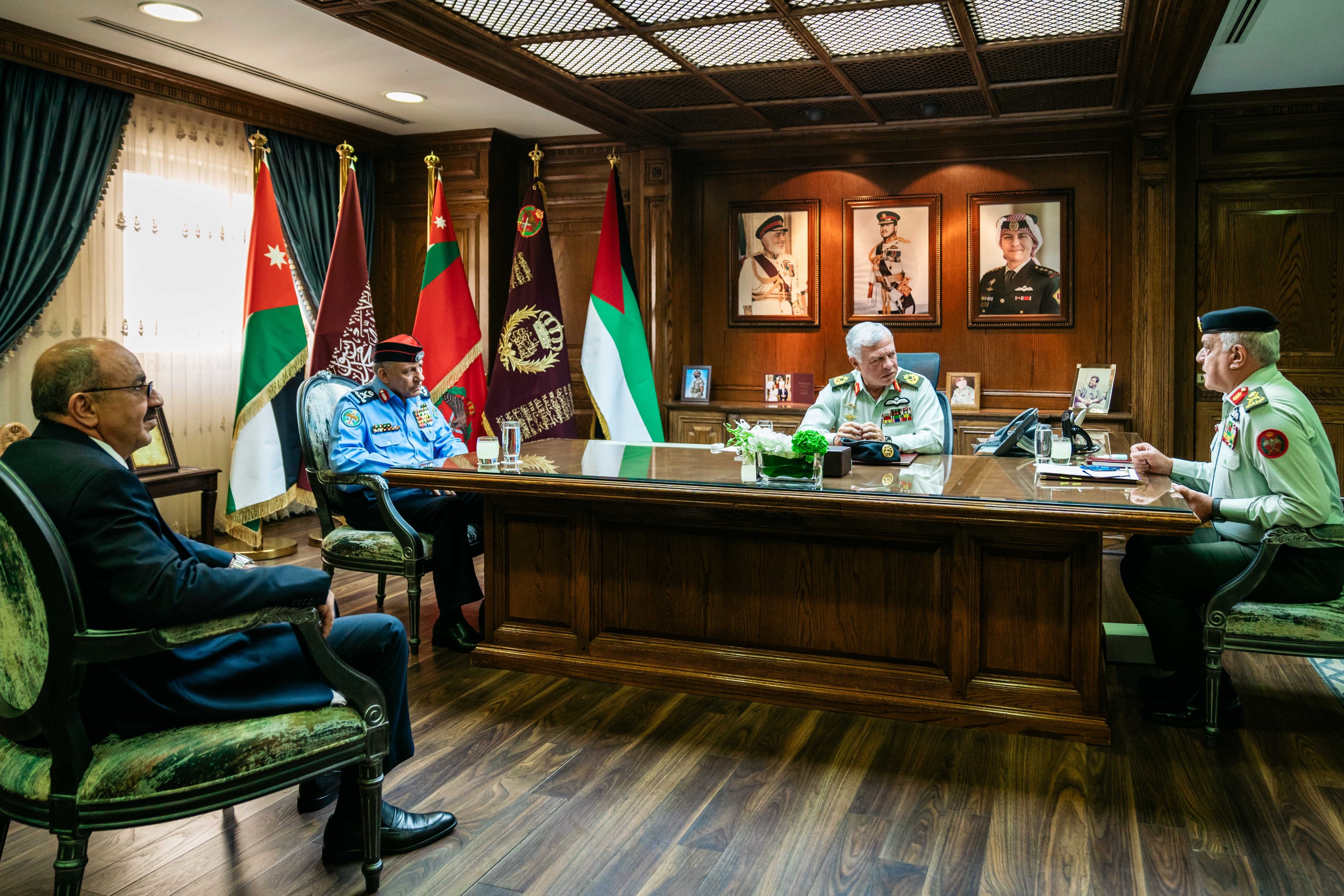 Madar Al-Saa Images 0.8682468073509946