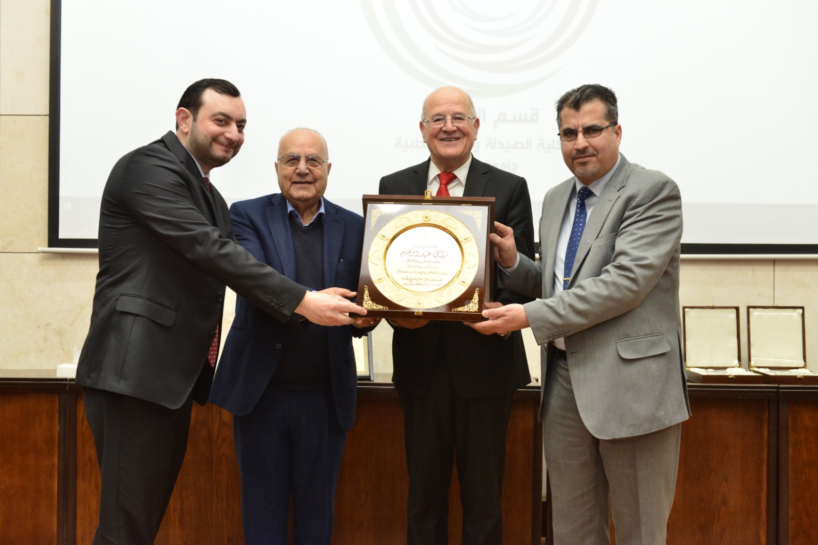 Madar Al-Saa Images 0.4039740762944686