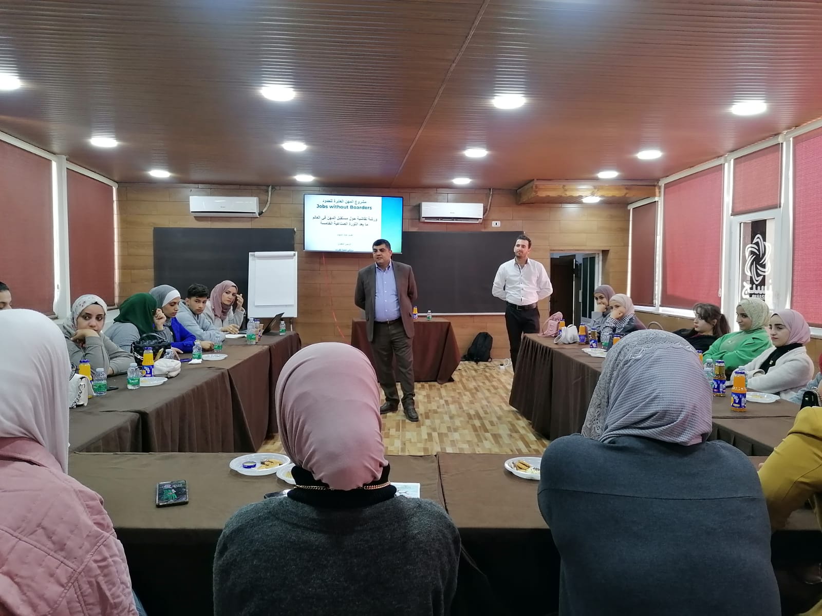 Madar Al-Saa Images 0.47977880781606896