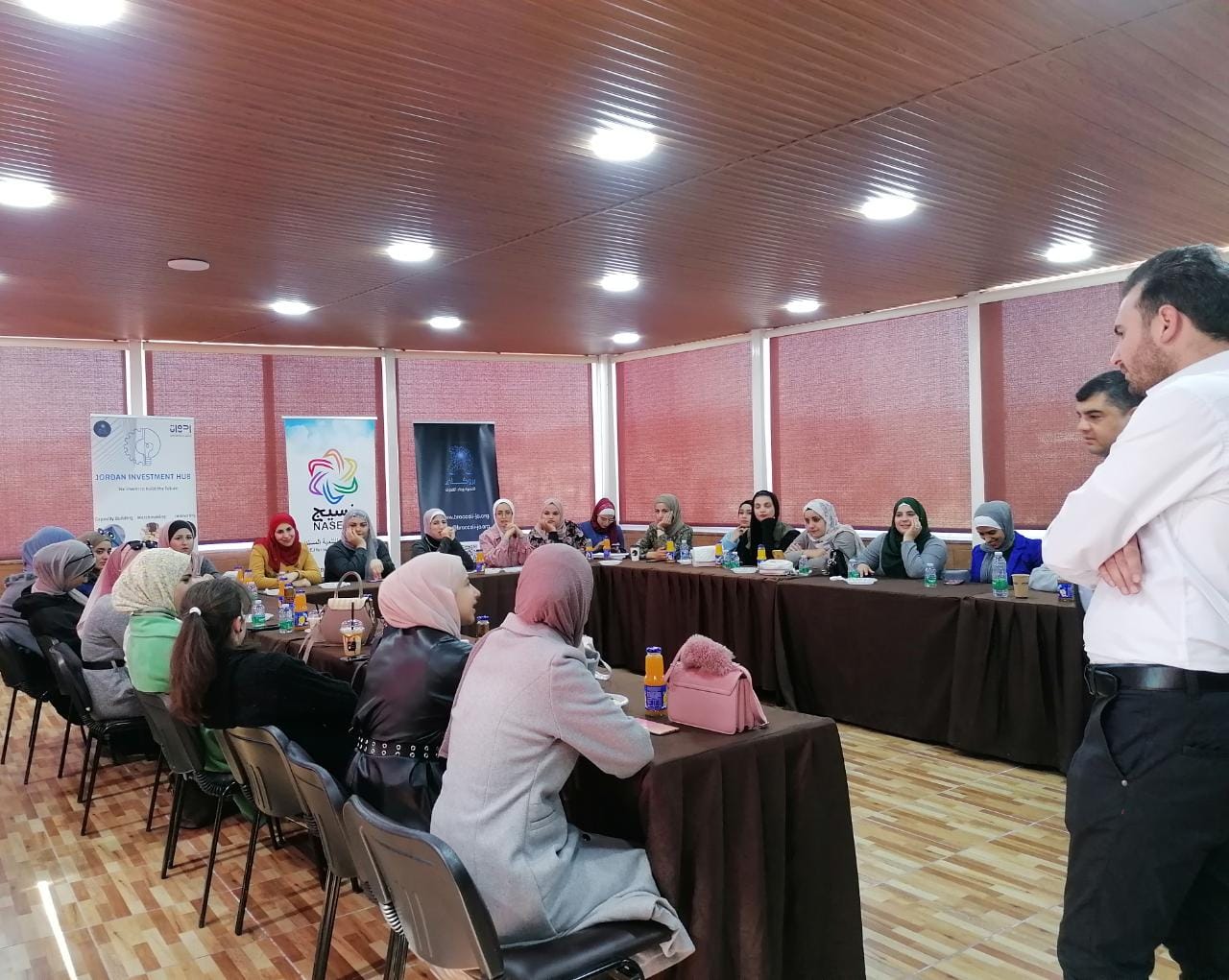 Madar Al-Saa Images 0.5199863079553197